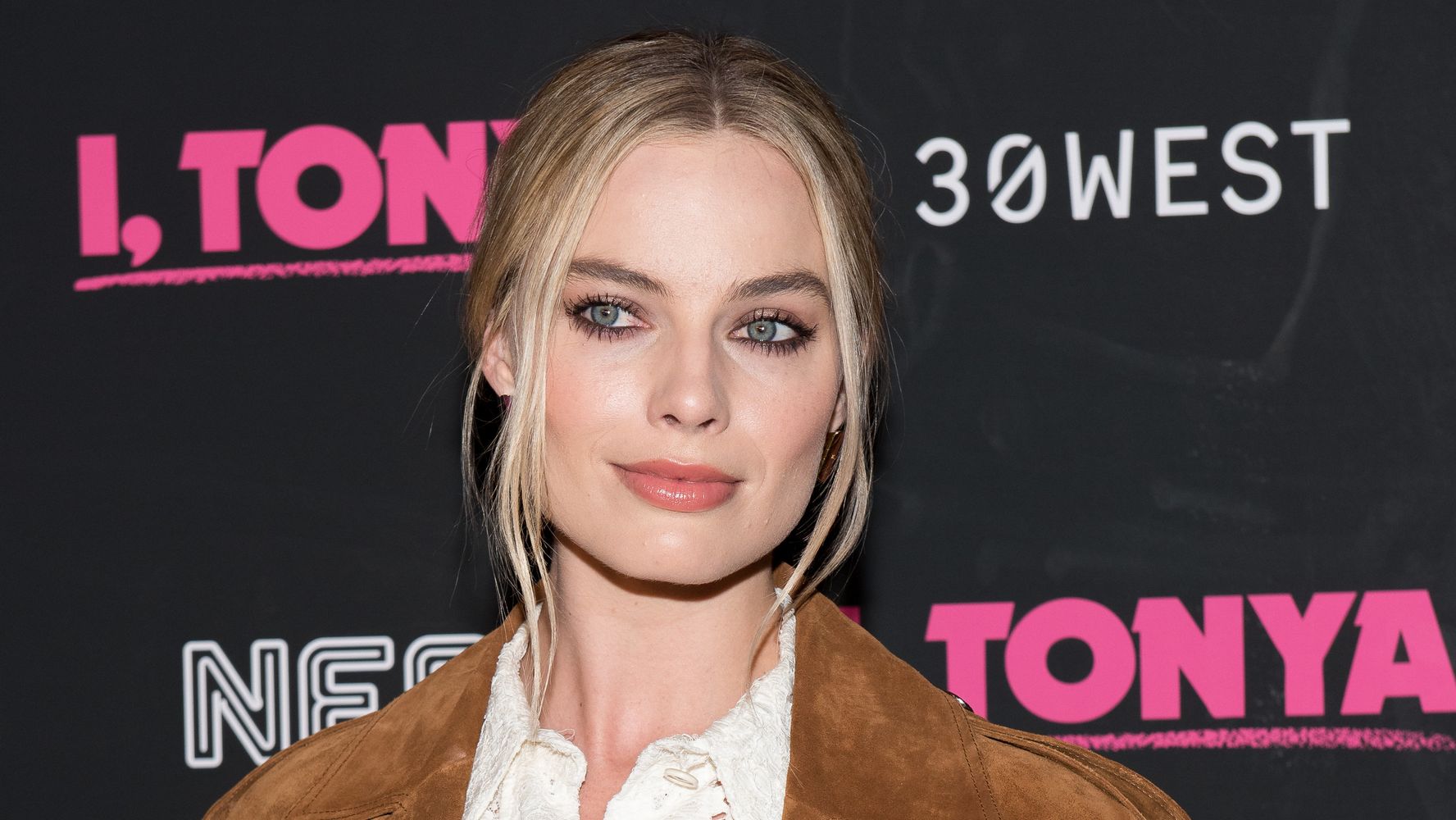 Margot Robbie Shut Down Reporters Asking About Her Marriage Instead of 'I,  Tonya