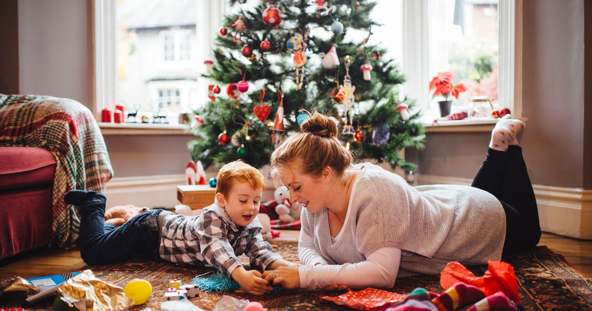 10-things-you-can-do-with-your-kids-on-christmas-eve-huffpost-uk-parents