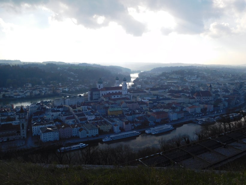 <strong>Danube right Inn left</strong>