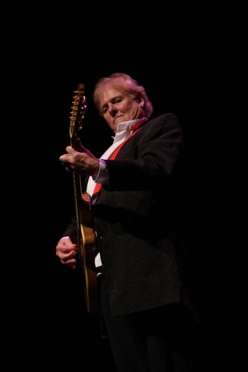 <p>Dave Cousins</p>
