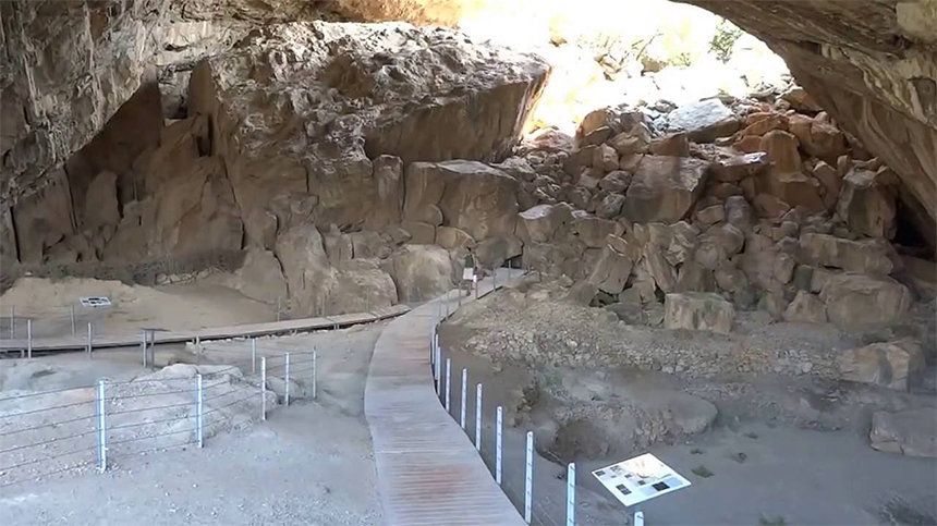 Το Σπήλαιο «Φράγχθι», στην Κοιλάδα της Ερμιονίδας, εκτιμάται από τον Δρ. Ρούντολφ, ως η πιο σημαντική αρχαιολογική ανακάλυψη του 20ου αιώνα.