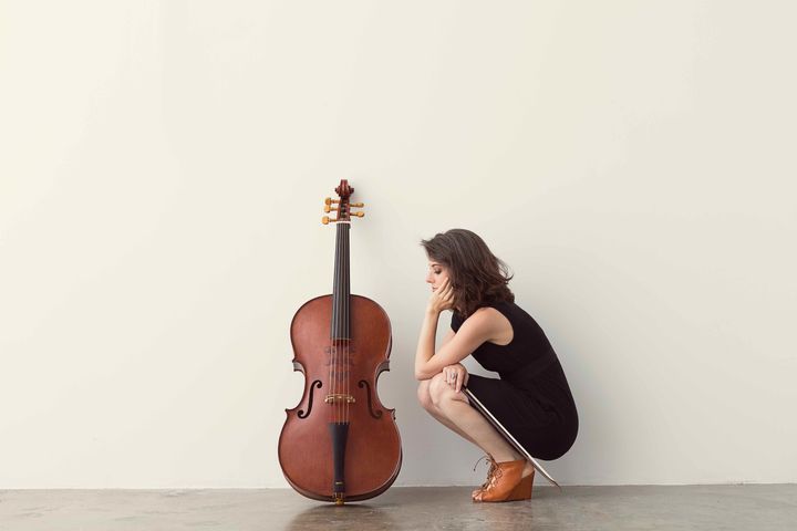 <p>Elinor Frey and 5-string Baroque cello</p>