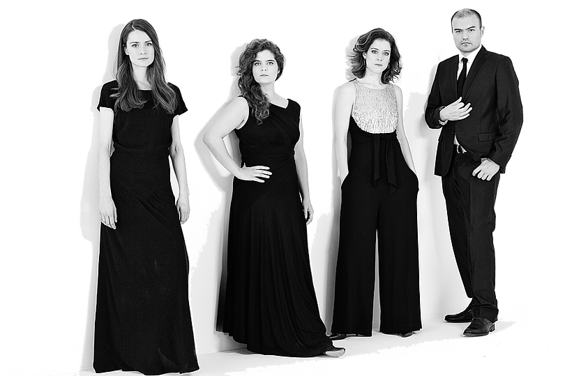 Pallade Musica, l. to r.: Mélisande McNabney, Tanya LaPerrière, Elinor Frey, Esteban La Rotta