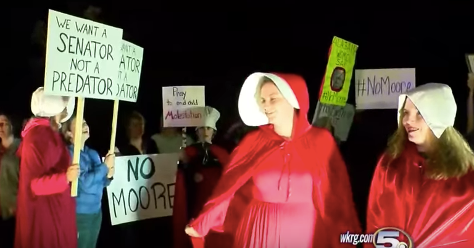 Alabama Women Protest Roy Moore By Dressing As Handmaids Alabama Women Protest Roy Moore By Dressing As Handmaids
