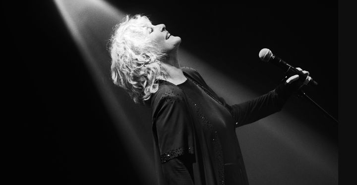 Singer Petula Clark is performing across America throughout December 2017.
