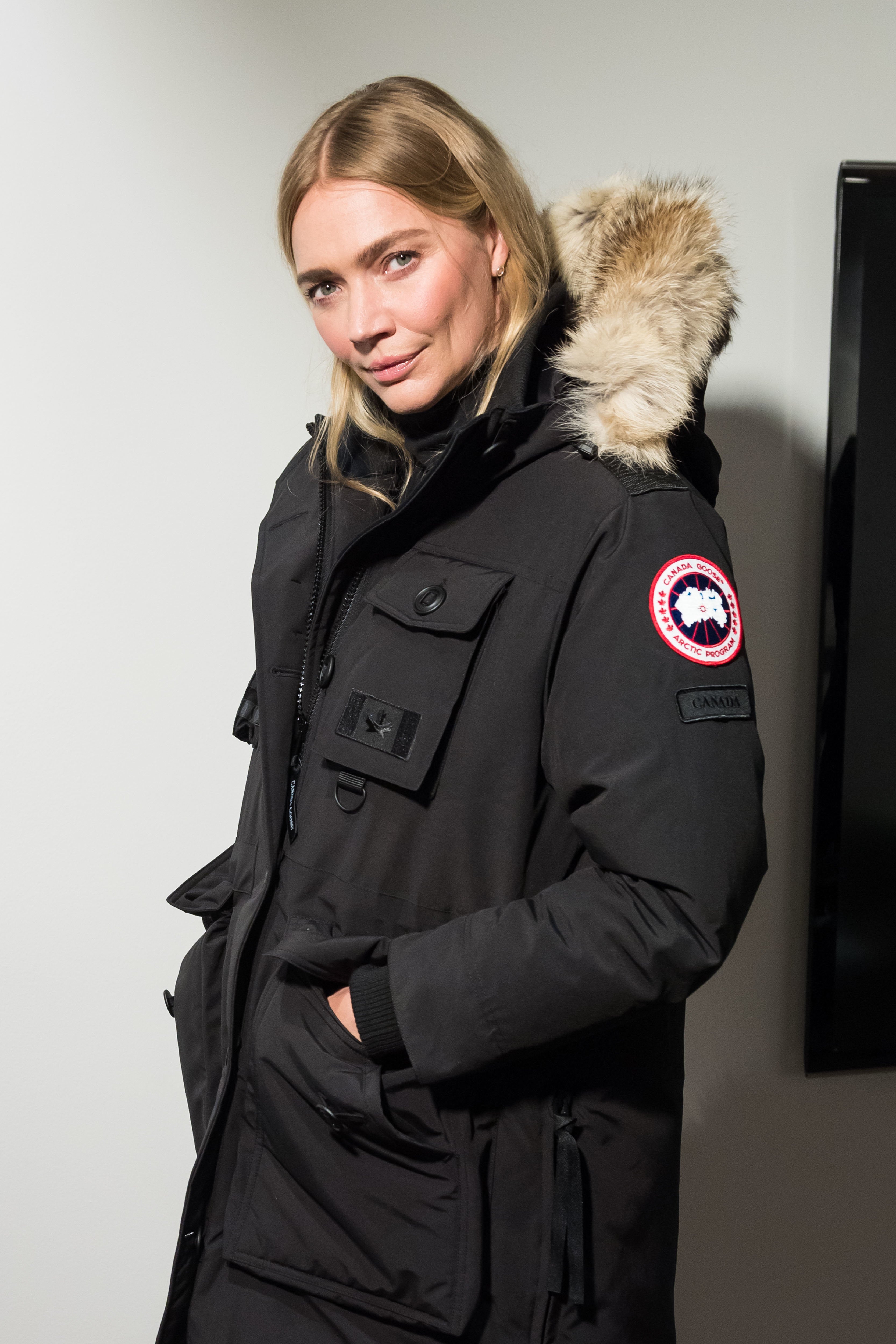 jackets that look like canada goose