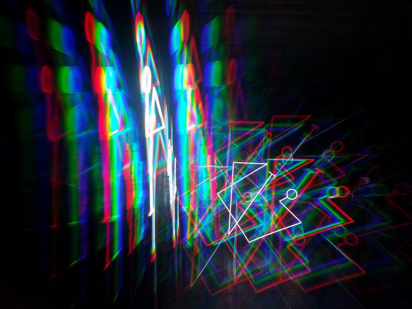 This is what it looks like when a random teenage guy gives you his extra pair of 3D glasses while you’re looking at Damien Ec