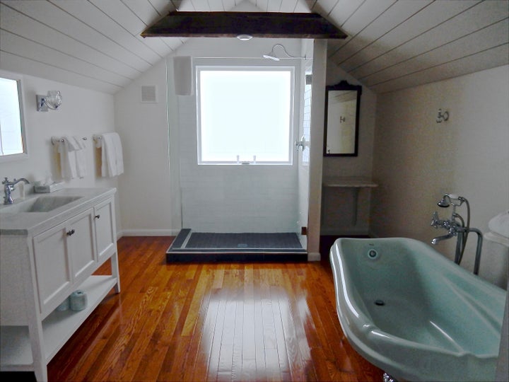 <p>Silver Birches Resort Hawley PA</p>