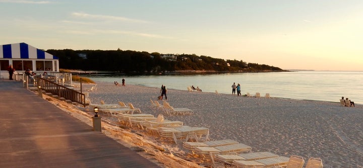 <p>Sunset Sea Crest Beach Hotel Falmouth MA</p>