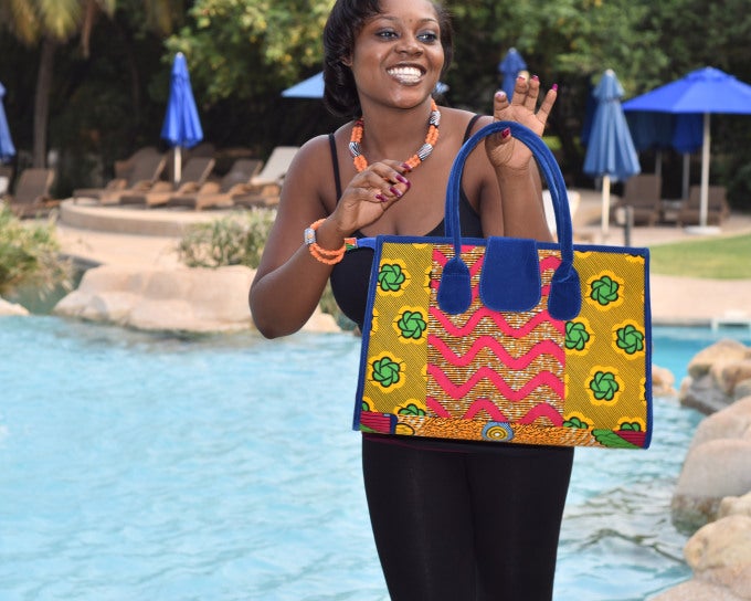 <em>A stylish and spacious bag with suede trimming is all you need to kick it up a notch !</em>
