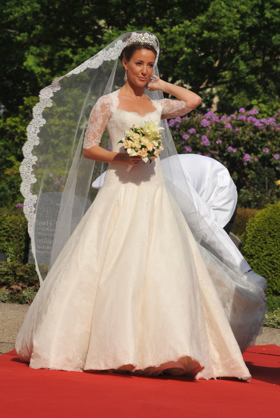 Amazing Wedding Dresses from Around the World