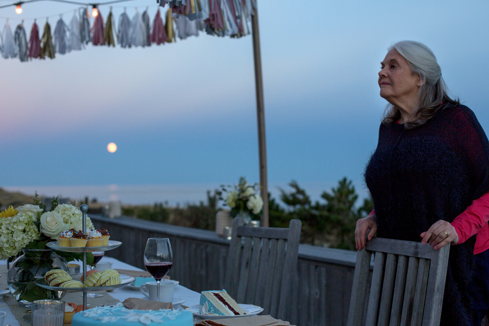 Lois Smith's Life Unfolds On Stage And Screen. In 2017, It's All Paying Off. HuffPost Lois Smith's Life Unfolds On Stage And Screen. In 2017, It's All Paying Off. HuffPost