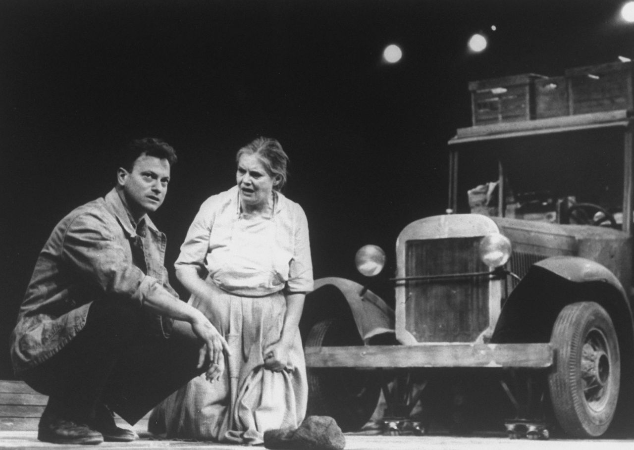 Gary Sinise and Lois Smith star in a 1991 television production of "The Grapes of Wrath."