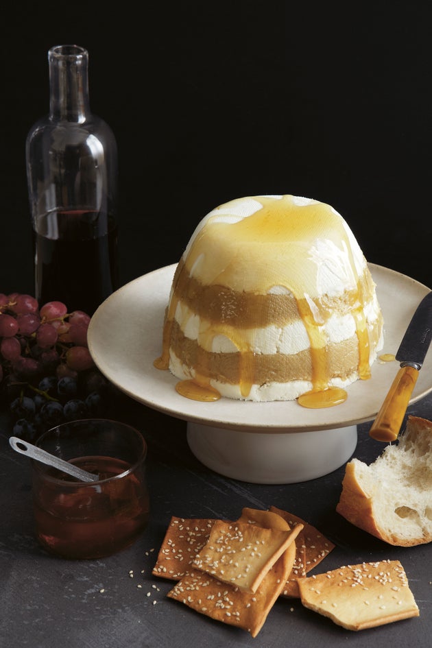 Goat Cheese And Roasted Garlic Beehive, The Best Appetizer Ever