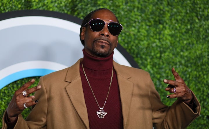 Snoop Dogg does turtlenecks right. 