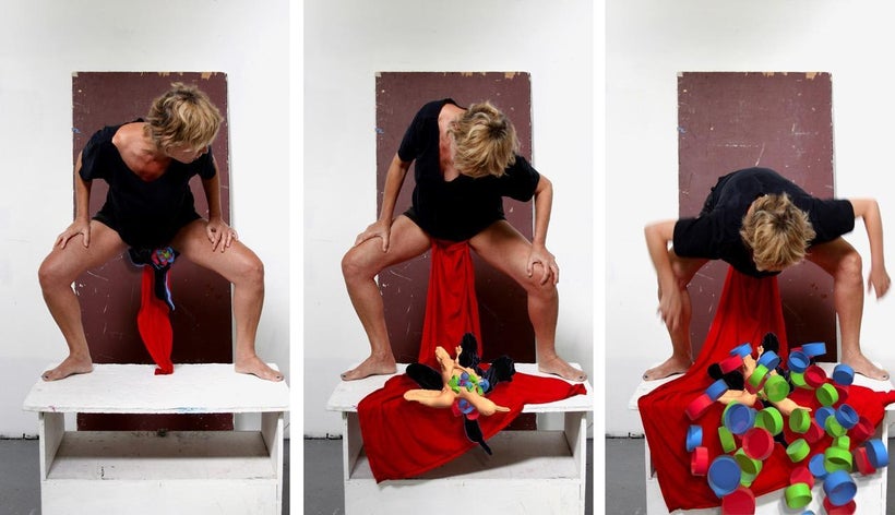 video still, <strong>Eva Davidova, </strong><em>Birds Birth</em>, (2017) Stills from animation, Photo-based and 3D animation