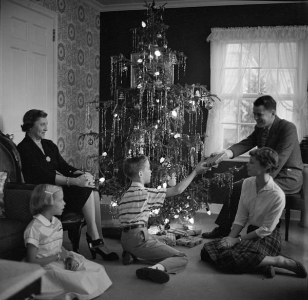 A Very Vintage Holiday: Photos Recall Christmas Past | HuffPost