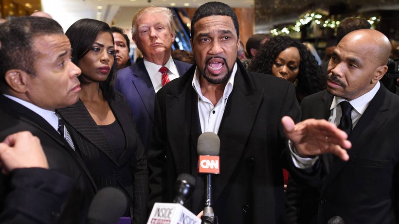 Donald Trump, Darrell Scott(C), along with <em>Omarosa Manigault</em> after meeting with African American pastors White House