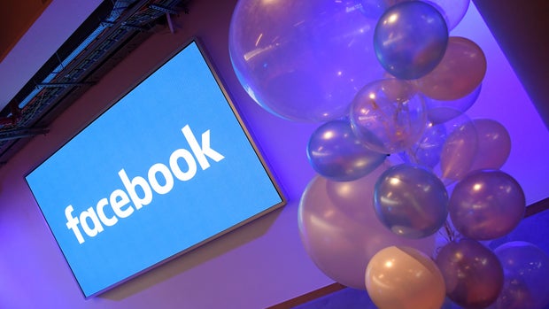 Being A Facebook Wallflower Isn't Good For You, The Social Site Says