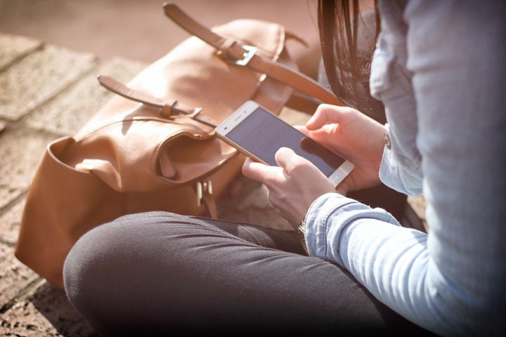 8 Useful Cell Phone Safety Tips | HuffPost Contributor