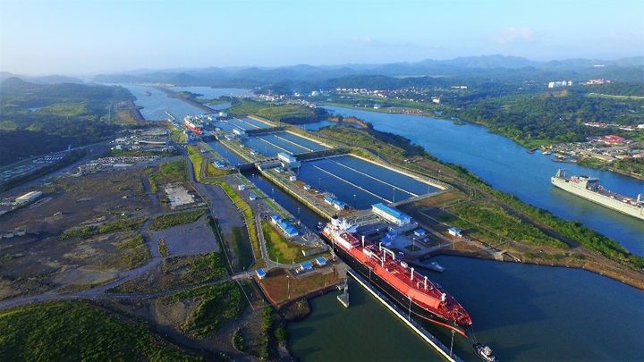 The Panama Canal locking two LNG vessels on December 17, 2017, when the waterway transited 11 Neopanamax ships. 