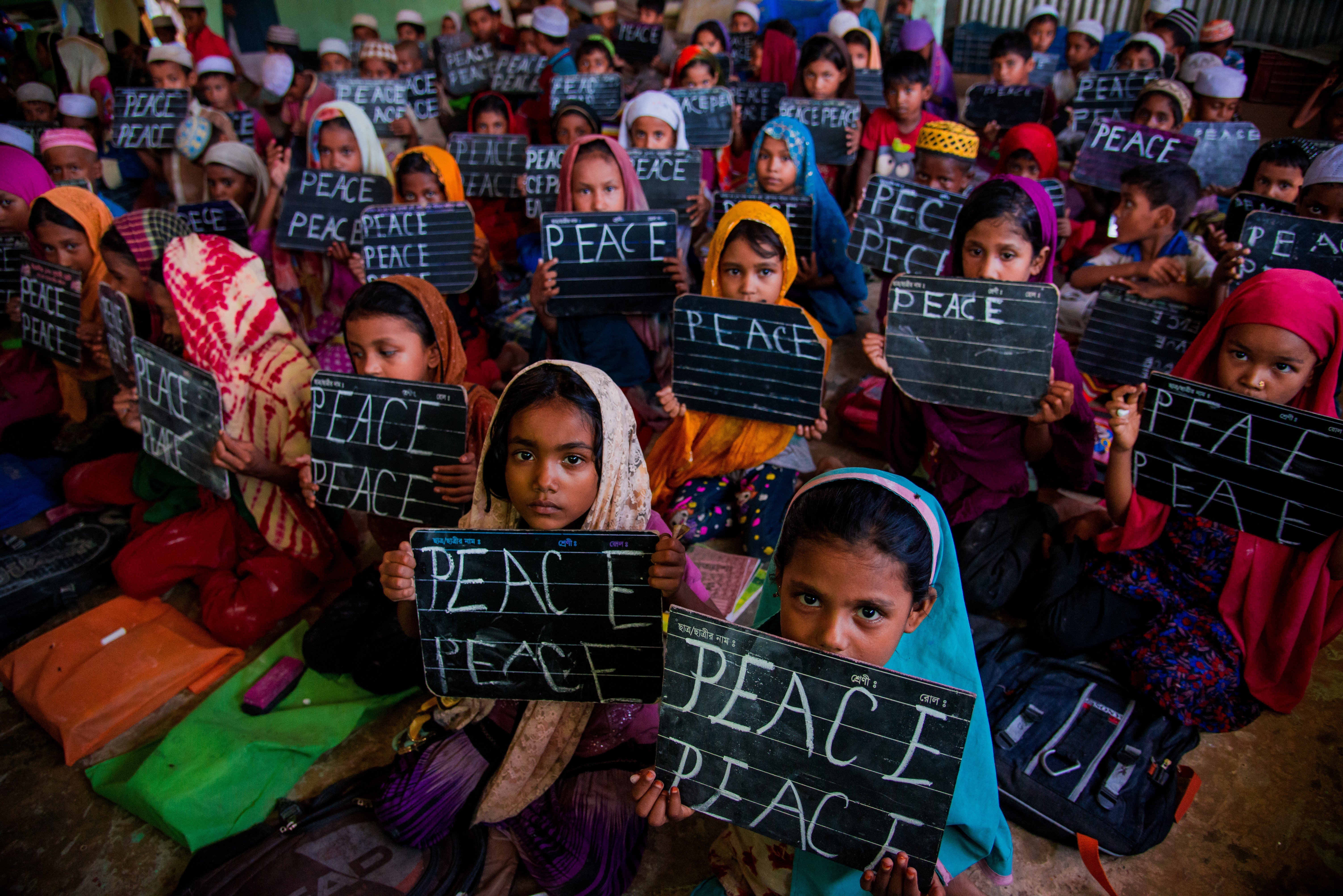 2017's Rohingya Crisis In Photos | HuffPost