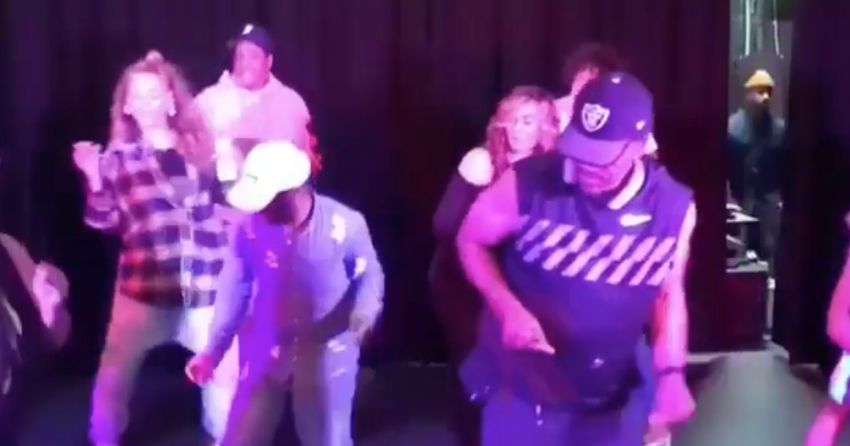 People Are Loving This Video Of Beyoncé And JayZ Doing The Electric