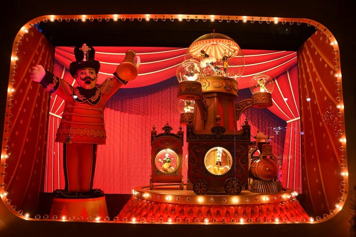 <p><em>Lord & Taylor’s animated holiday windows.</em></p>