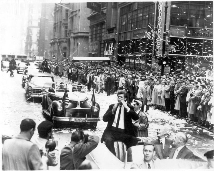 Val Cliburn blowing kisses to the crowd during his ticker tape parade May 20, 1958