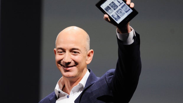 World's Wealthiest Billionaires Got Nearly $1 Trillion Richer In 2017: Bloomberg