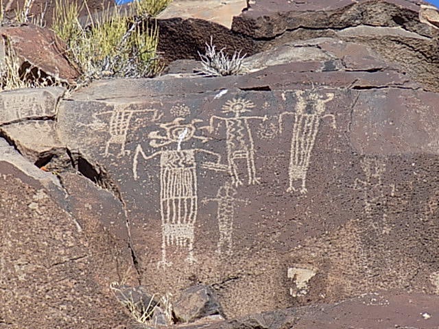 <p>Petroglyphs, Ridgecrest, Calif.</p>