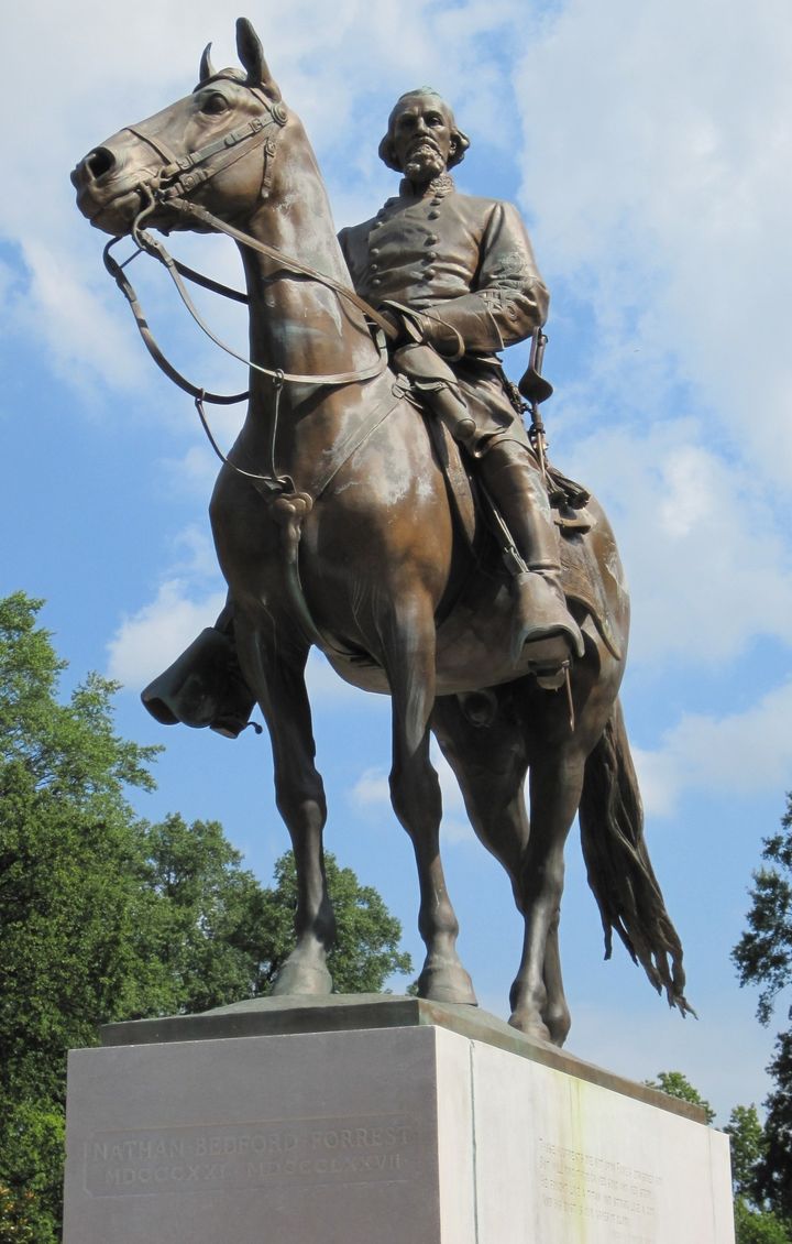 Niehaus statue of Nathan B. Forrest in Memphis.