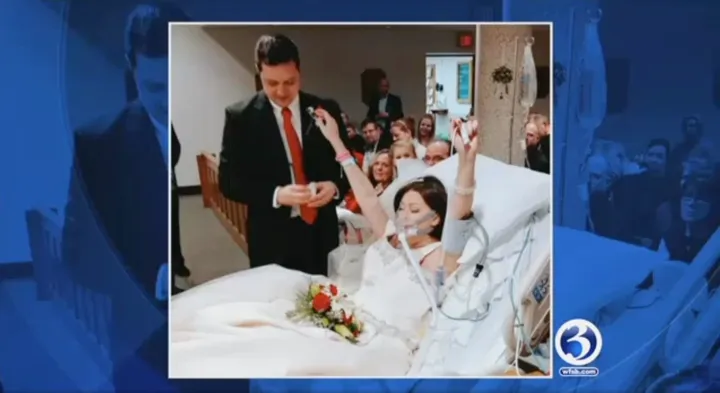 Woman Takes Her Wedding Vows Just Hours Before Cancer Takes Her Life Huffpost Latest News