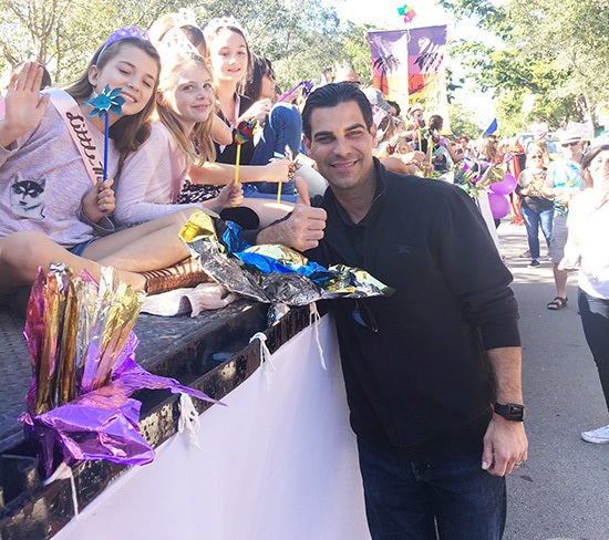 Miami Mayor Francis Suarez and little mango girls.