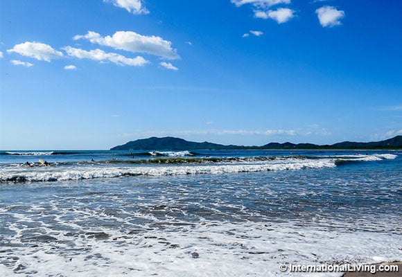 <p>Tamarindo surf, Tamarindo beach, Tamarindo, Costa Rica.</p>