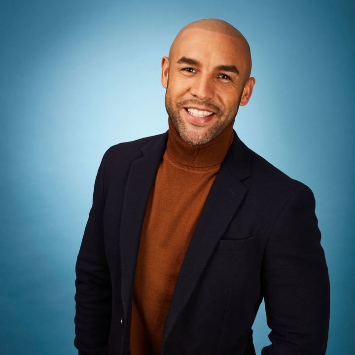 Alex Beresford delivers the weather reports on 'GMB' 
