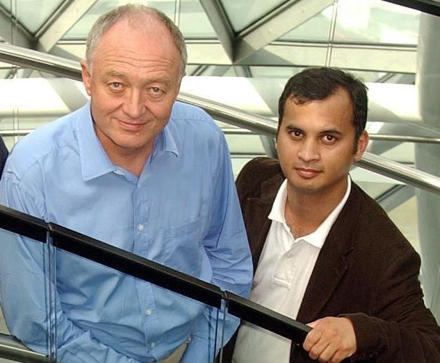 Ken Livingstone and Murad Qureshi at London's City Hall in 2004.