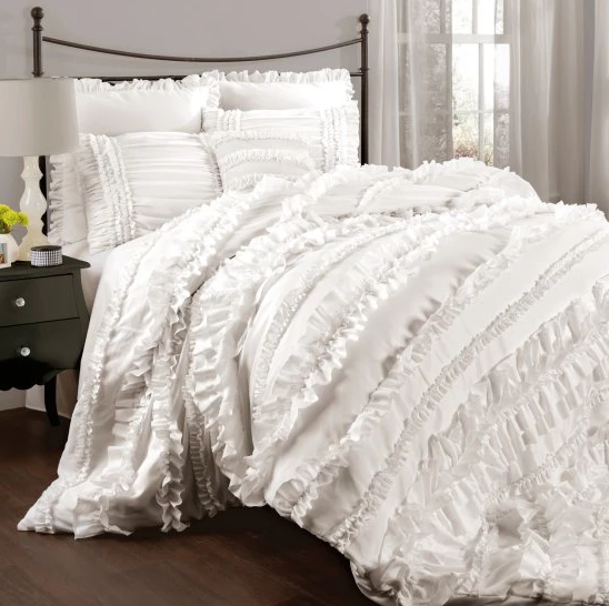 14 White Bedding Sets For That Winter Wonderland Look Huffpost Life