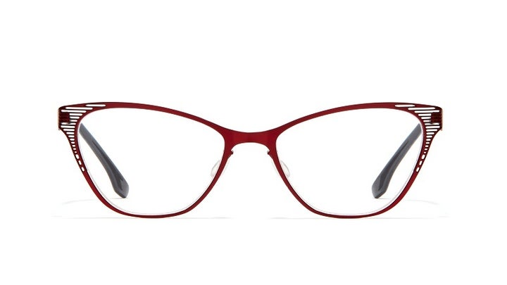<p>Cat-Eye Metallic Frames</p>