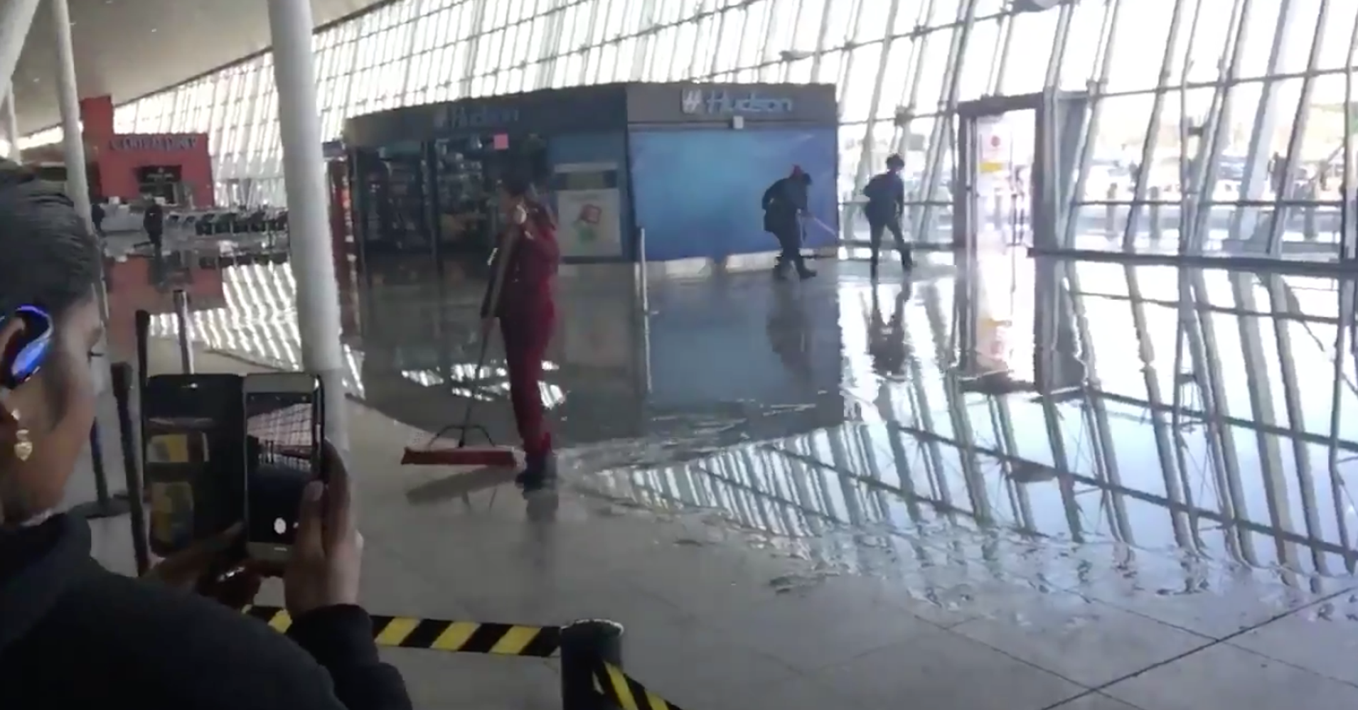 Water Main Break At JFK Airport Causes Flood, Soaks Baggage Claim Area