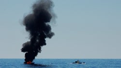 Κίνα: Φωτιά σε δεξαμενόπλοιο από σύγκρουση με φορτηγό πλοίο. Δεκάδες