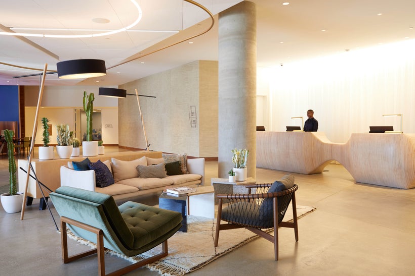 The Jeremy Hotel - Lobby