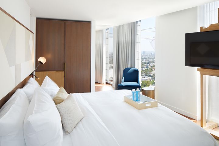The Jeremy Hotel - Bedroom Suite with Panoramic Views of Los Angeles