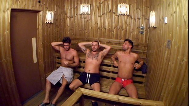 Johnny, Daniel and Andrew chatted about the girls in the sauna
