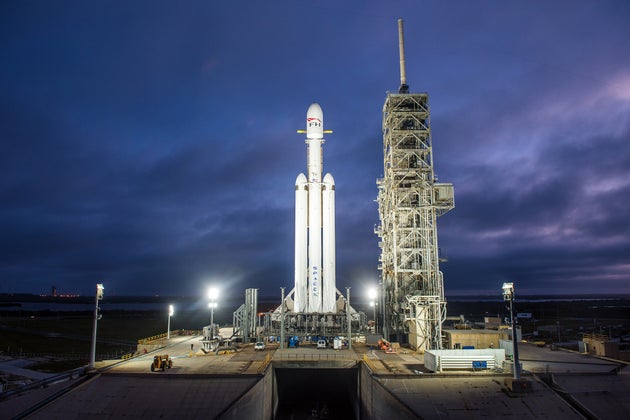 SpaceX Falcon Heavy Rocket Launch