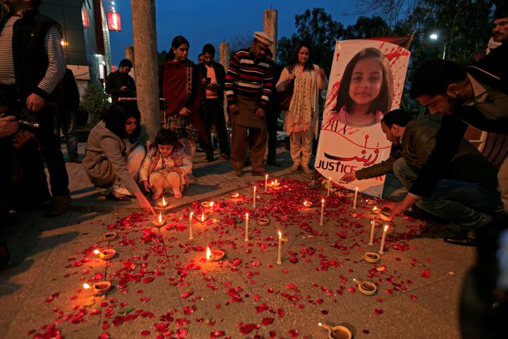 Member of Civil Society light candles and earthen lamps to condemn the rape and murder of 7-year-old girl Zainab Ansari in Kasur, during a candlelight vigil in Islamabad, Pakistan on January 11, 2018. 