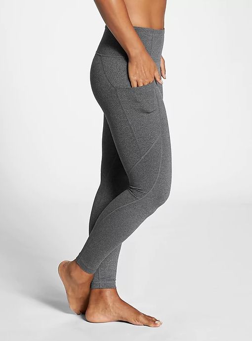 rounded pocket yoga pants