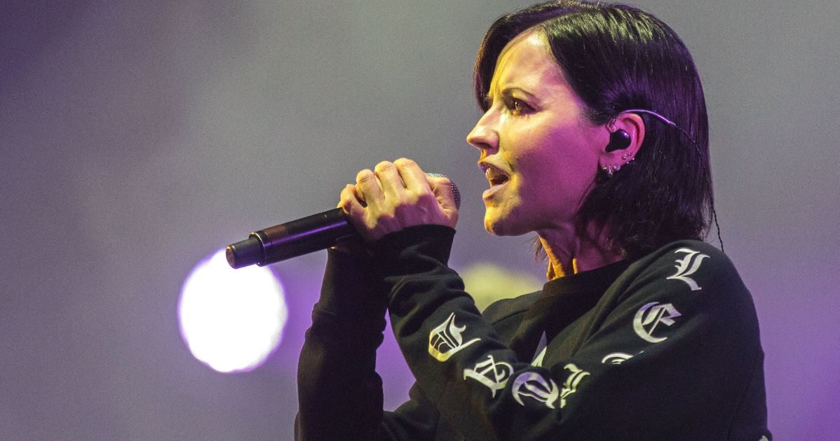 Солистка cranberries причины. Cranberries солистка. Dolores o'Riordan 1996.