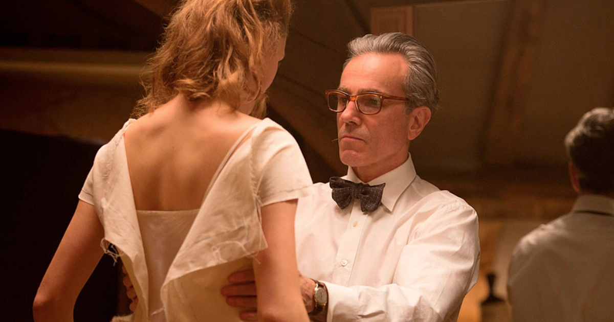 The Stories Behind 4 Gorgeous Looks From Phantom Thread HuffPost Entertainment