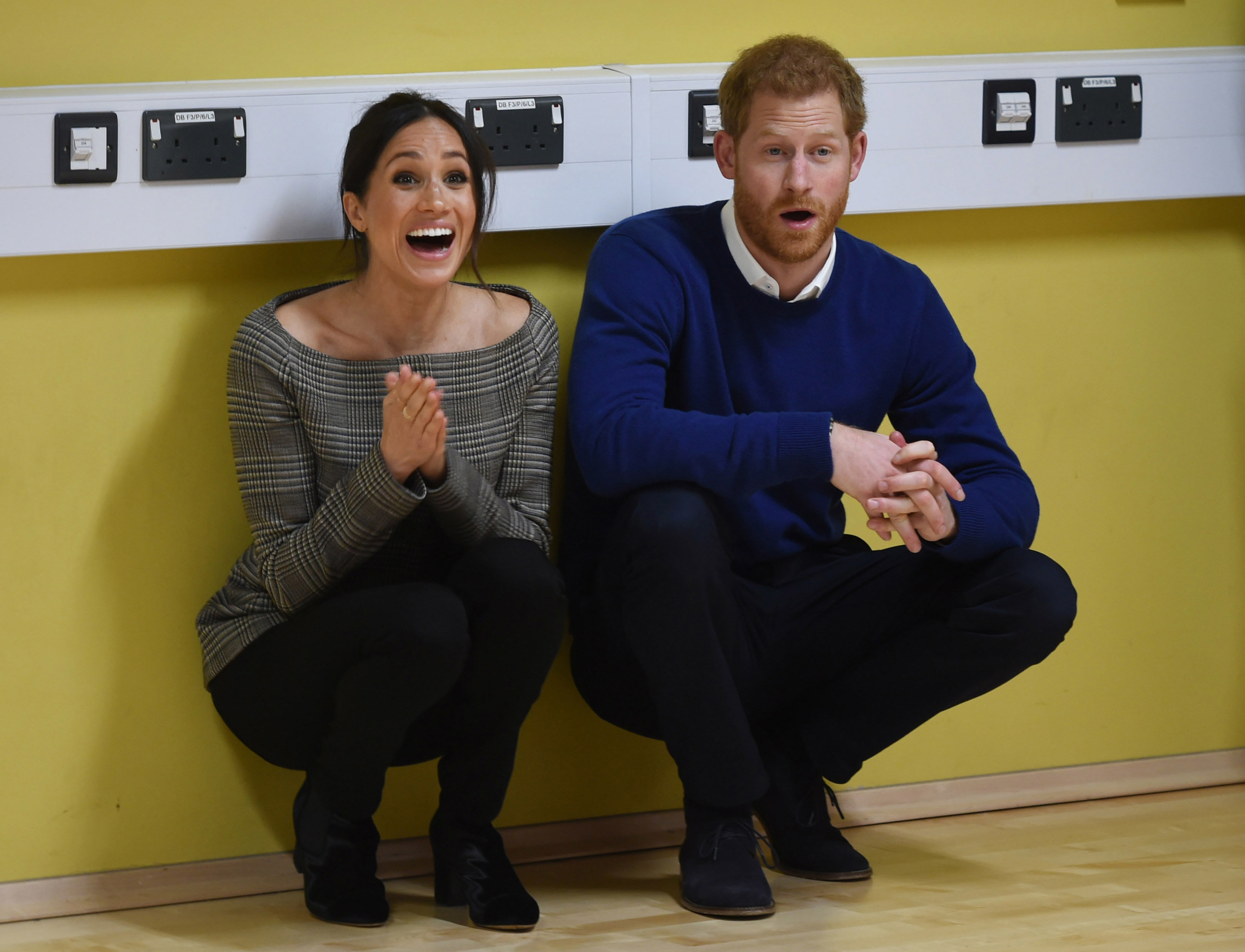 These Fans Meeting Prince Harry And Meghan Markle Just Couldn't Contain ...